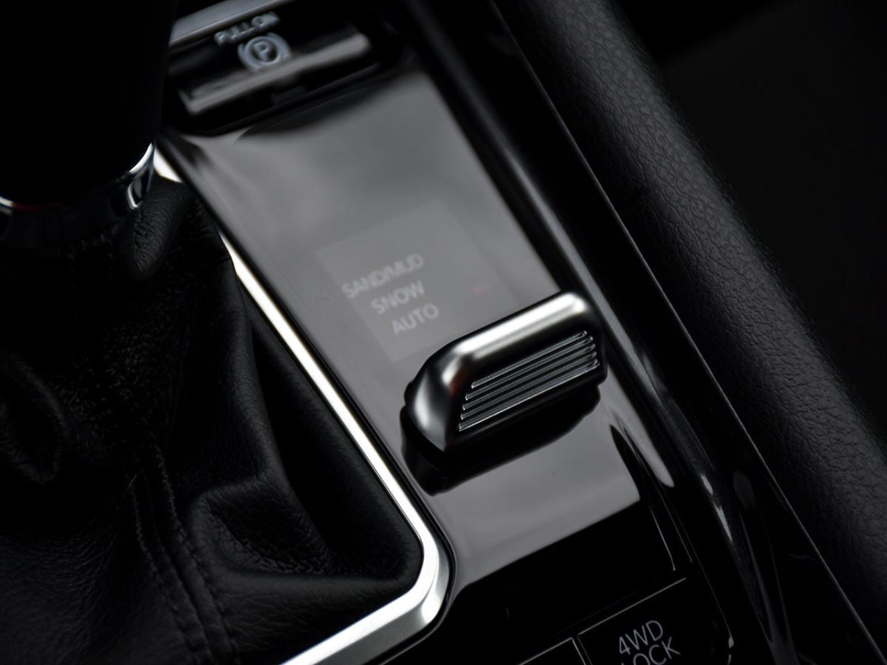 2025 Jeep Compass SPORT   HEATED SEATS   4X4   APPLE CARPLAY Photo