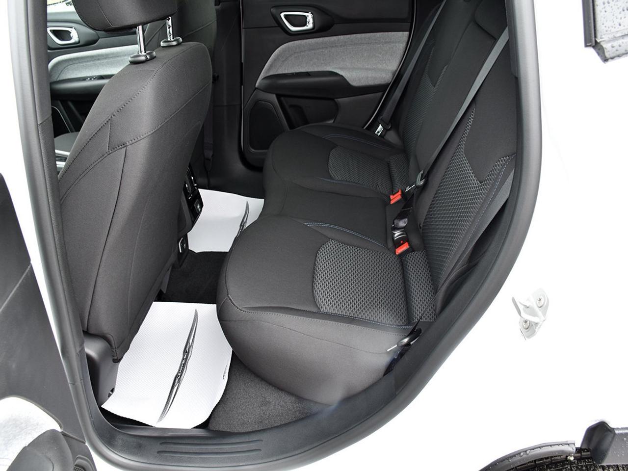 2025 Jeep Compass SPORT   HEATED SEATS   4X4   APPLE CARPLAY Photo