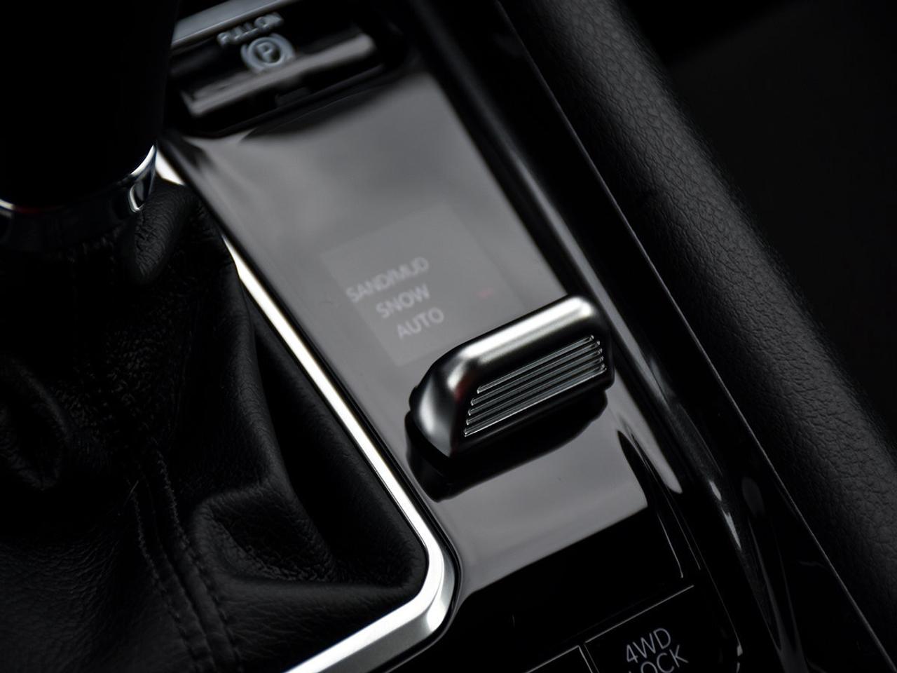 2025 Jeep Compass SPORT   HEATED SEATS   4X4   APPLE CARPLAY Photo