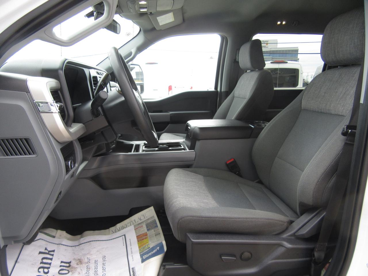 2024 Ford F-250 CREW CAB XLT PKG 4X4 6.8 FT BOX Photo