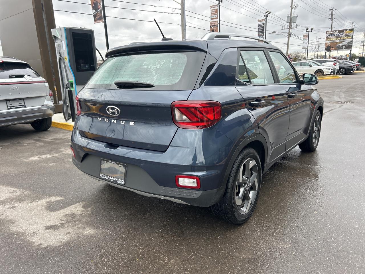 2025 Hyundai Venue Ultimate IVT w-Denim   Starting from 4.49% OAC Photo