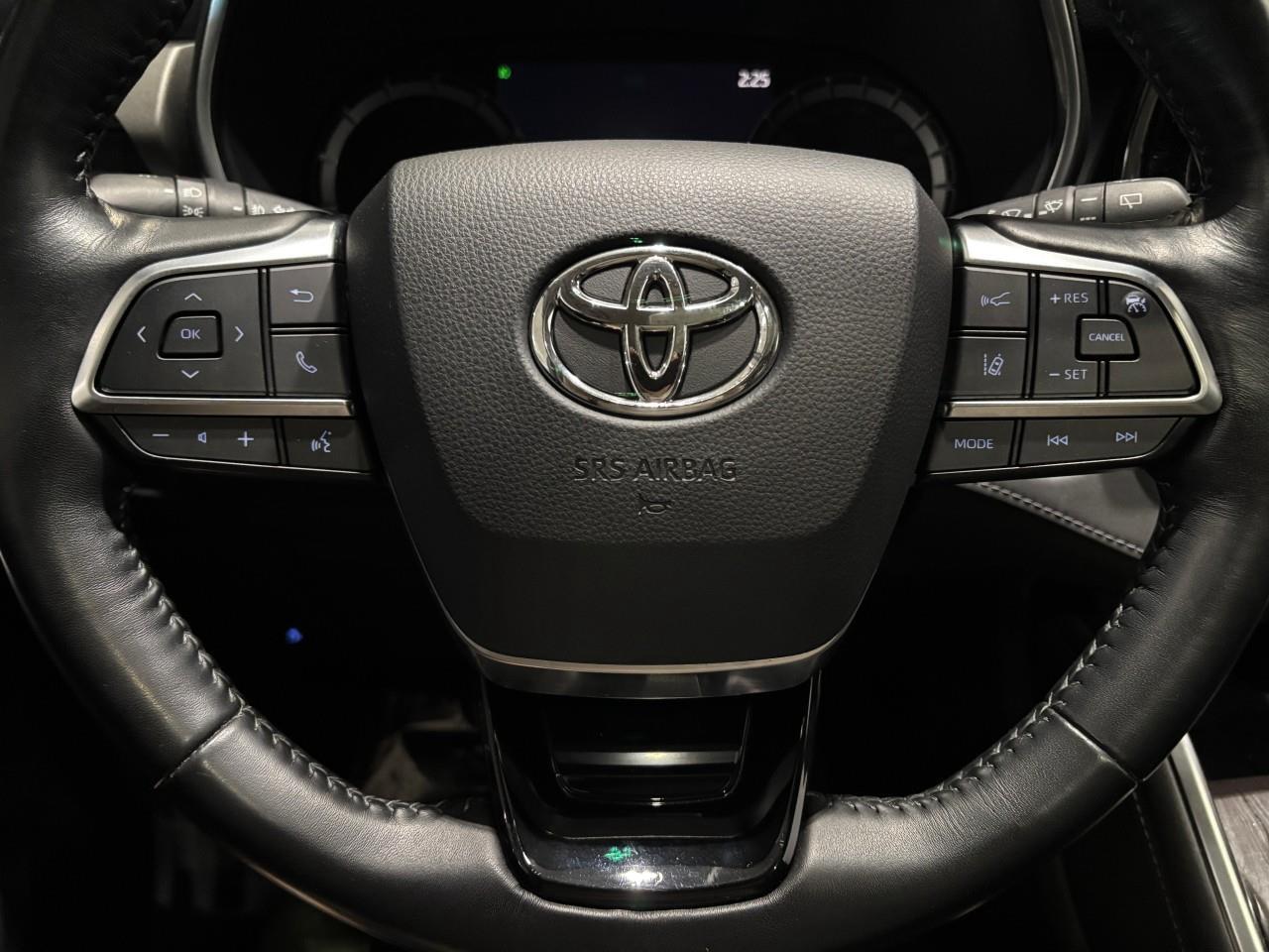 2020 Toyota Highlander LIMITED  Photo