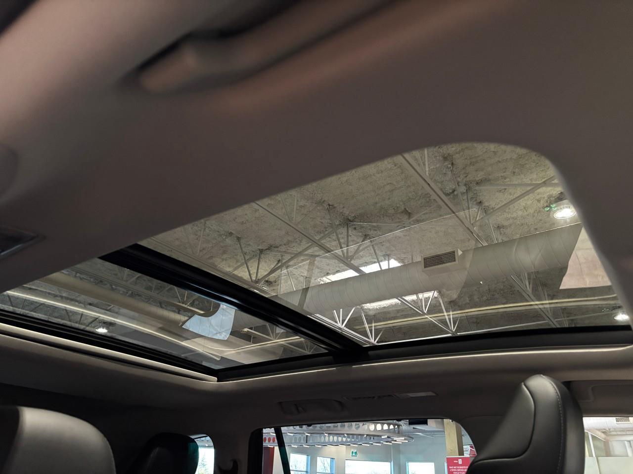 2020 Toyota Highlander LIMITED  Photo