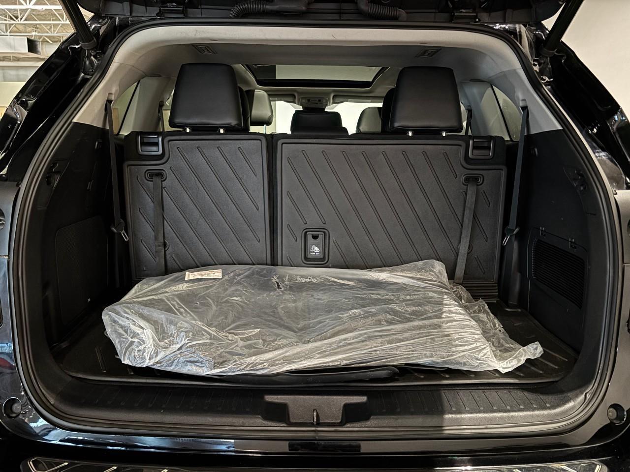 2020 Toyota Highlander LIMITED  Photo