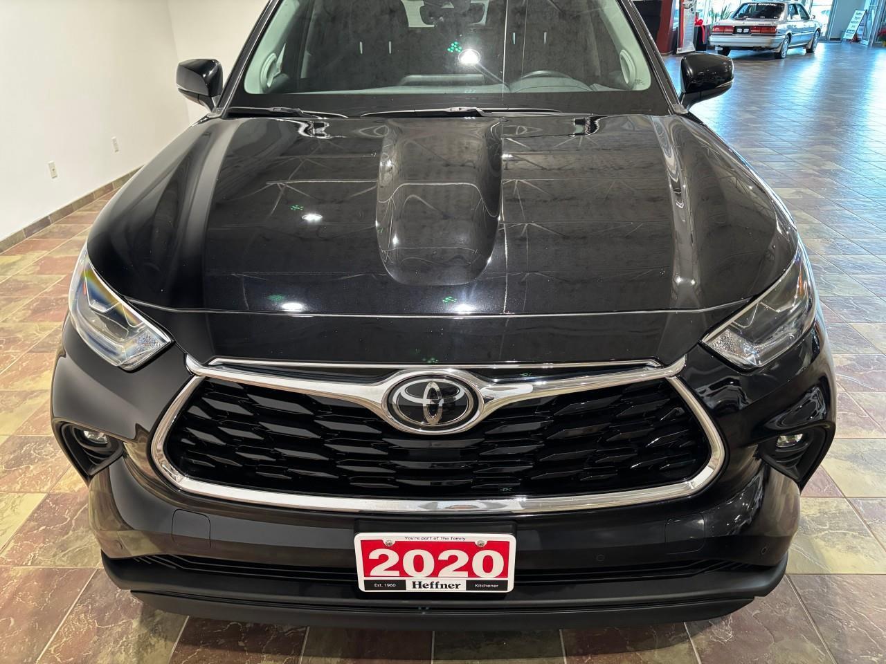 2020 Toyota Highlander LIMITED  Photo