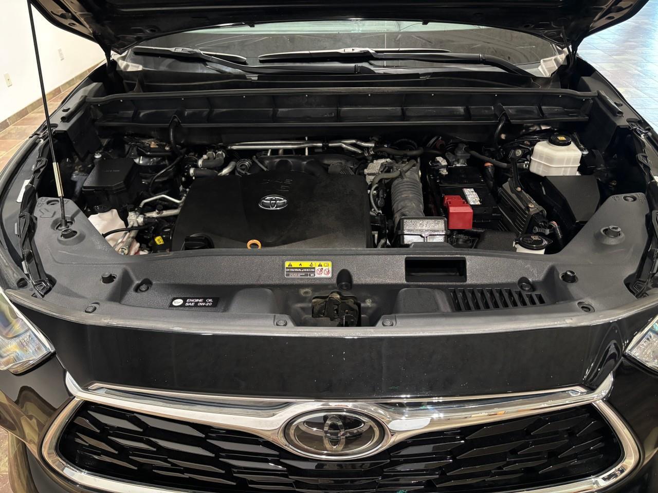 2020 Toyota Highlander LIMITED  Photo