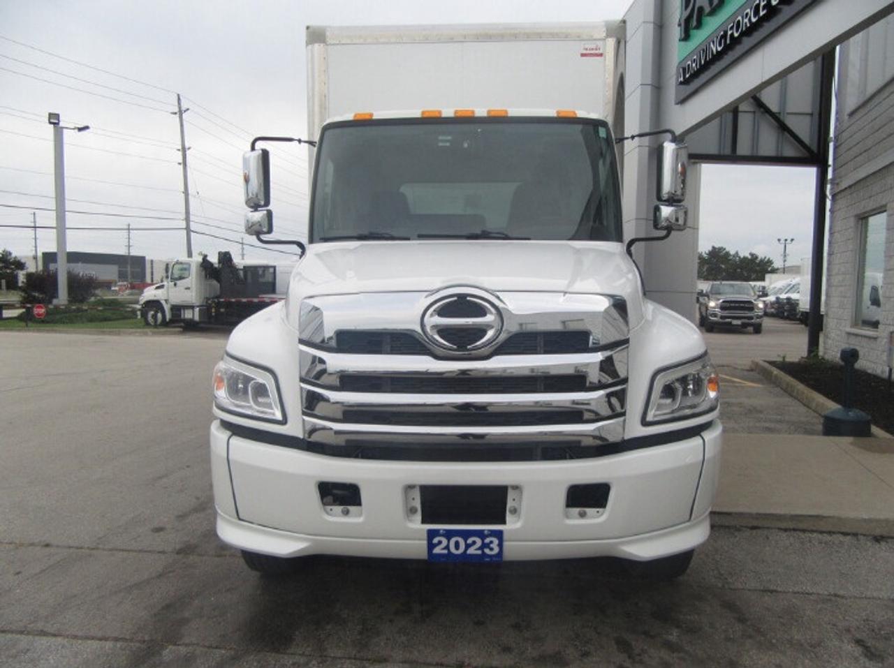 2023 Hino L7 CUMMINS 26FT BOX LARGE POWER LIFT/ROLLOUT RAMP Photo
