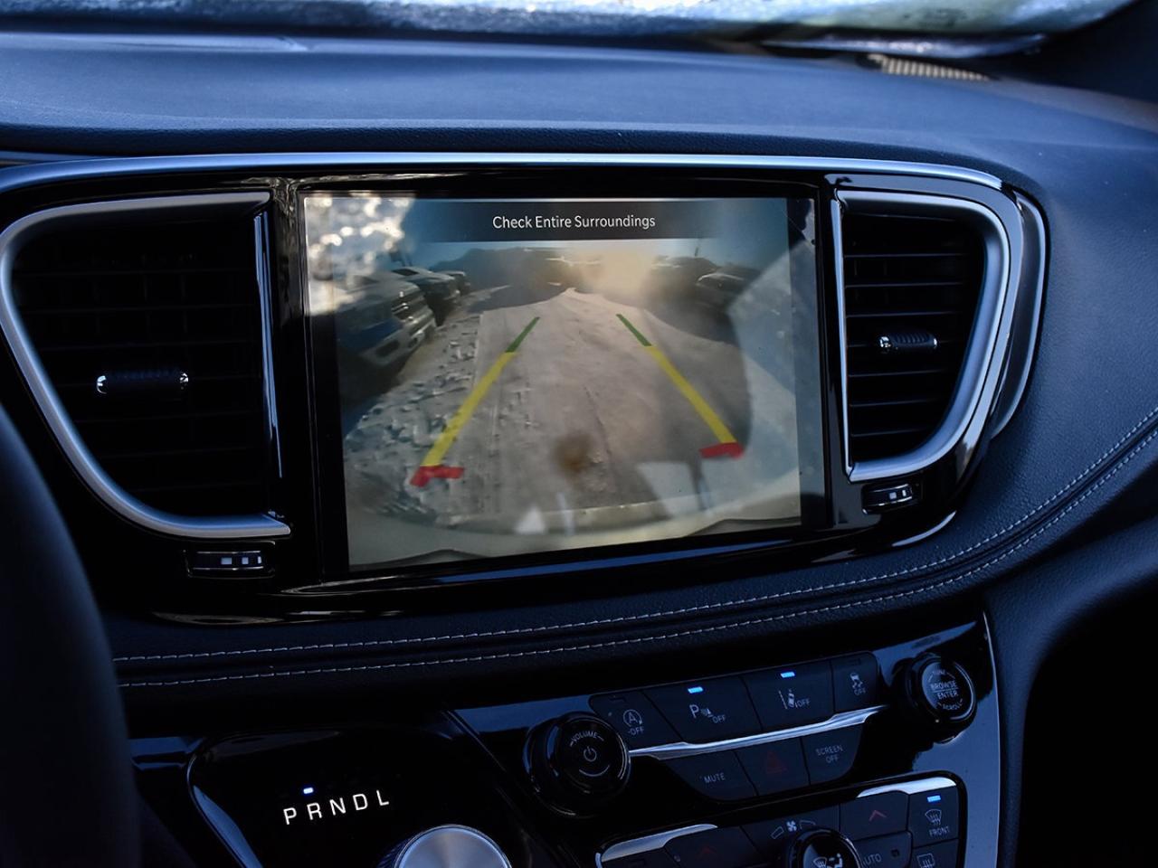 2026 Chrysler Pacifica SELECT AWD   S-APPEARANCE PKG   LEATHER   POWER DO Photo