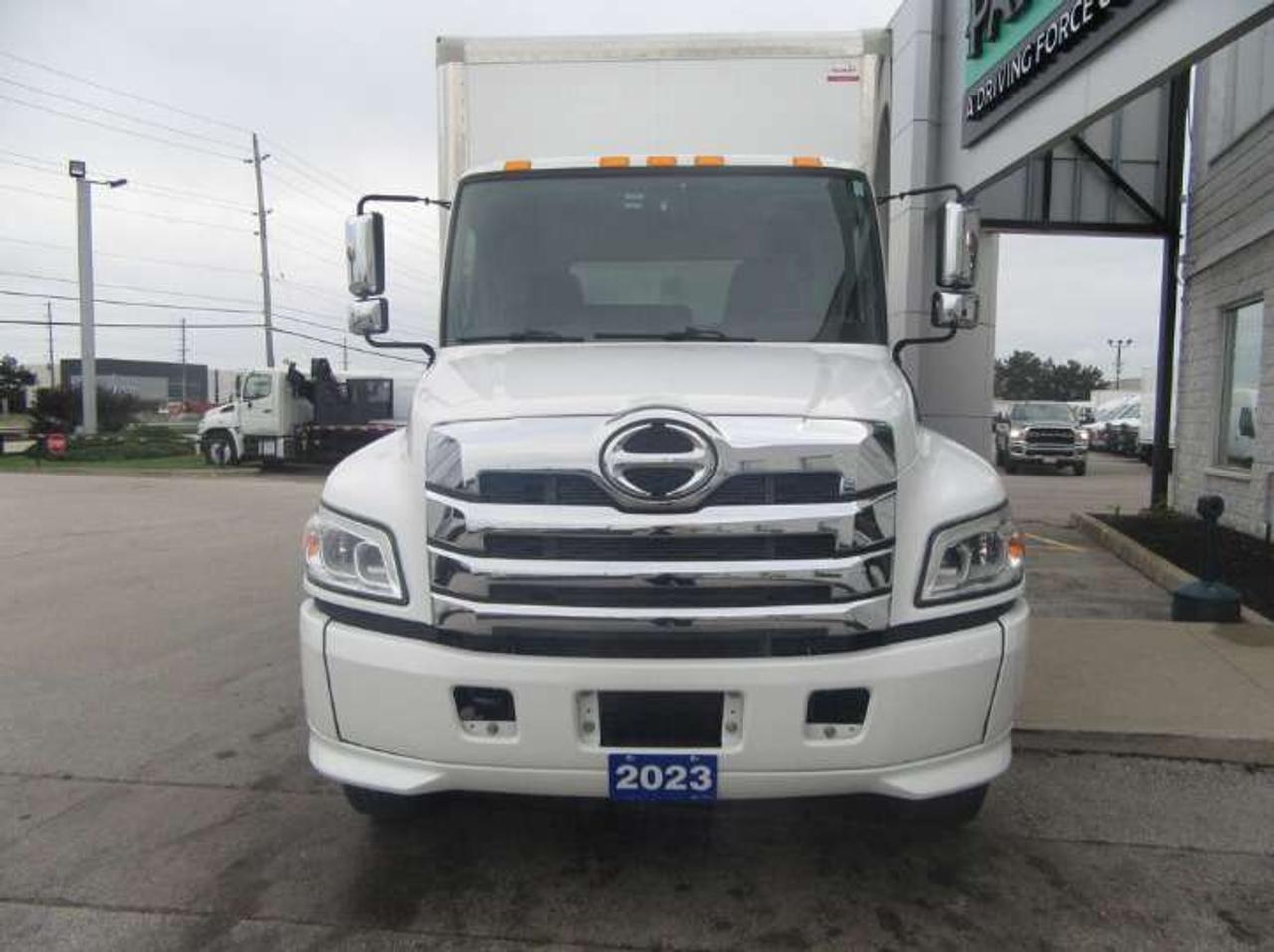 2023 Hino L7 CUMMINS 26FT BOX LARGE POWER LIFT/ROLLOUT RAMP Photo