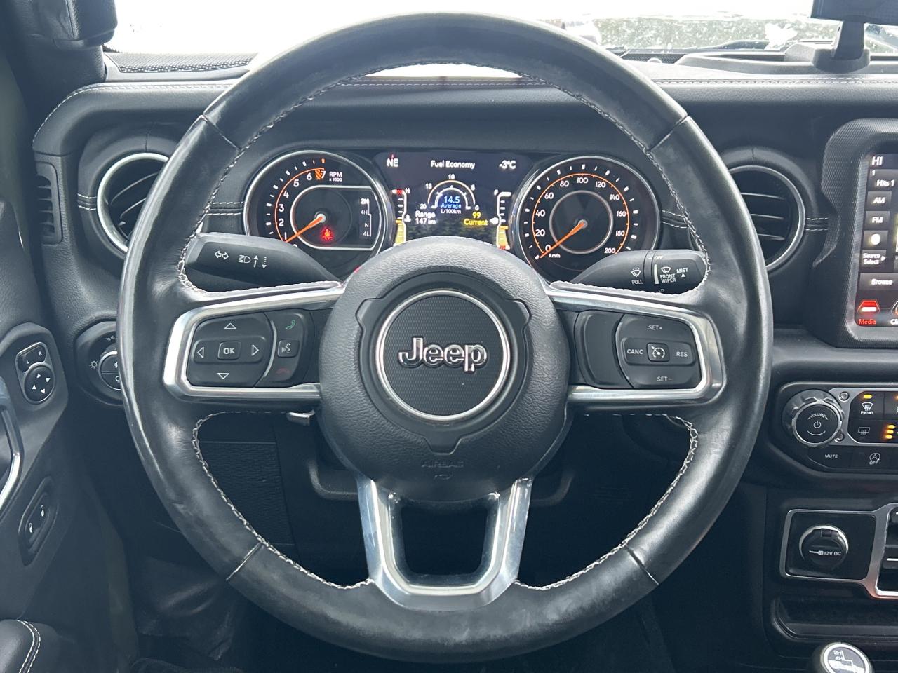 2022 Jeep Gladiator OVERLAND, CLEAN CARFAX, REMOTE START, LEATHER! Photo