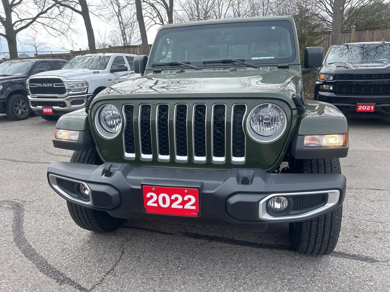 2022 Jeep Gladiator OVERLAND, CLEAN CARFAX, REMOTE START, LEATHER! Photo