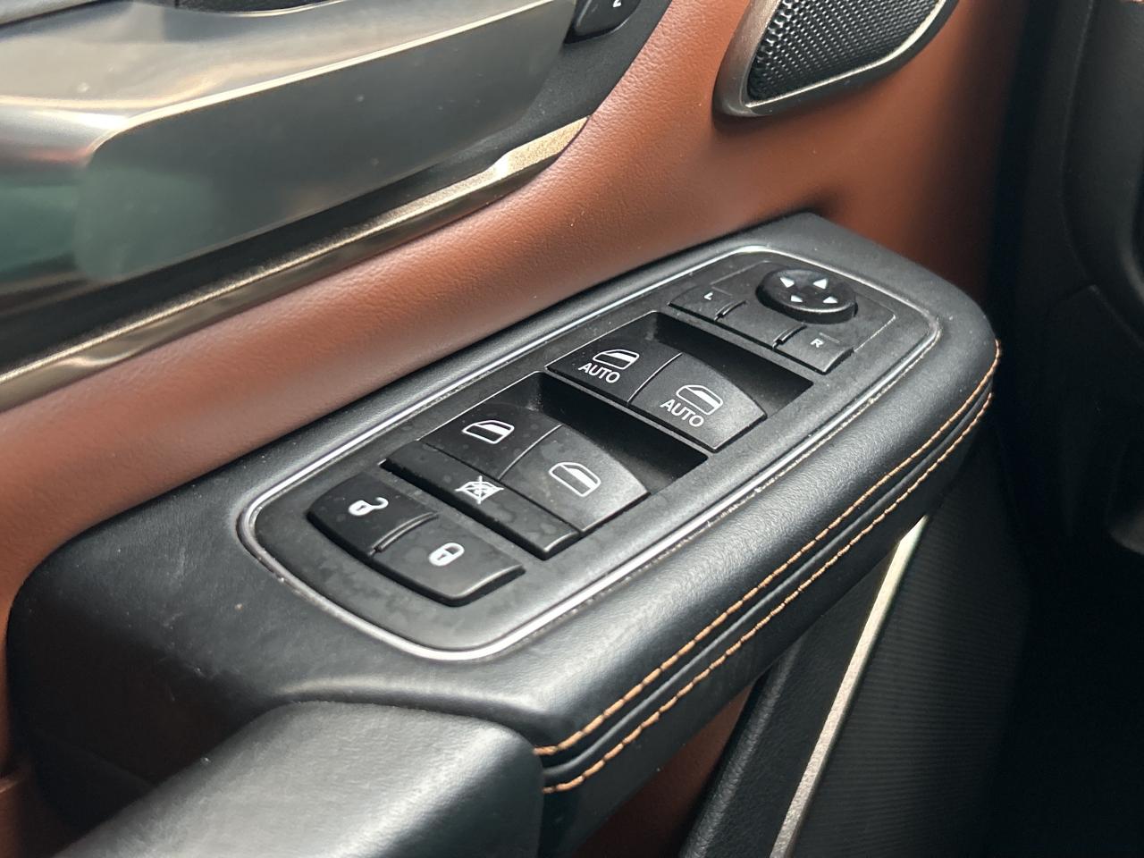 2019 RAM 1500 LARAMIE LONGHORN, FULLY LOADED, ALL THE TOYS! Photo