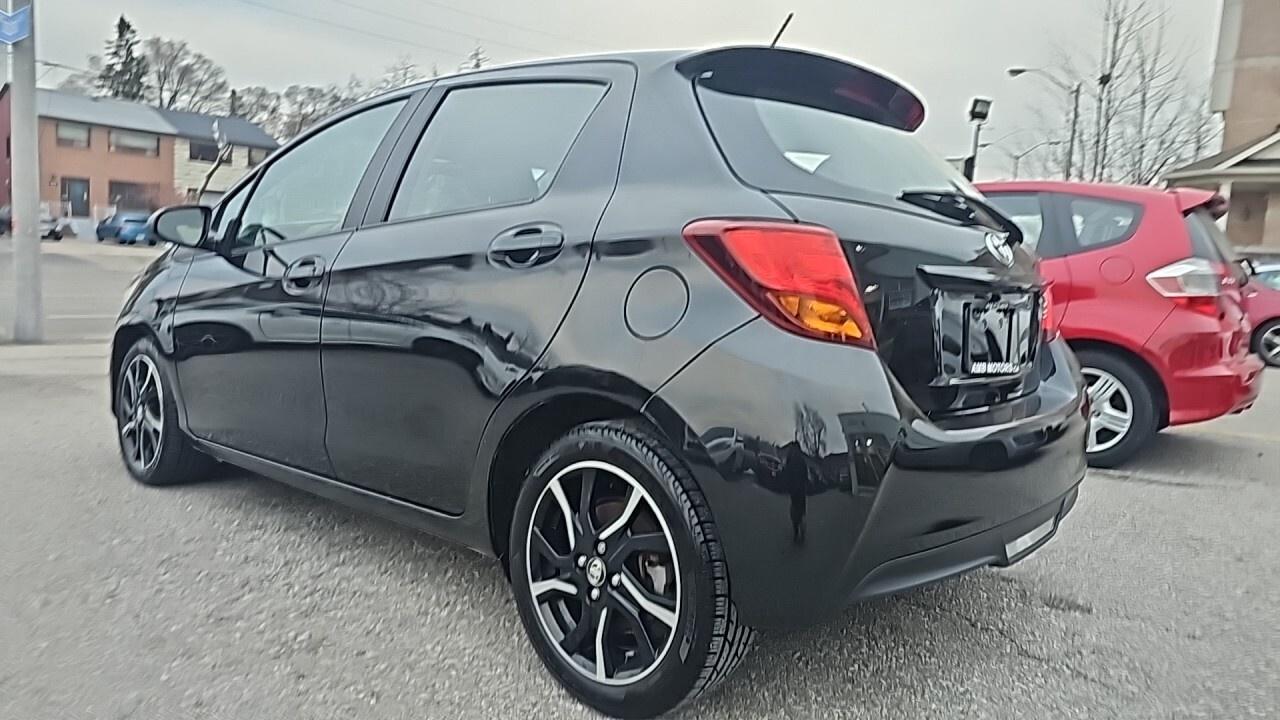 2017 Toyota Yaris 5dr HB SE Auto/Poewr Locks/Power Window/Alloy Whee Photo