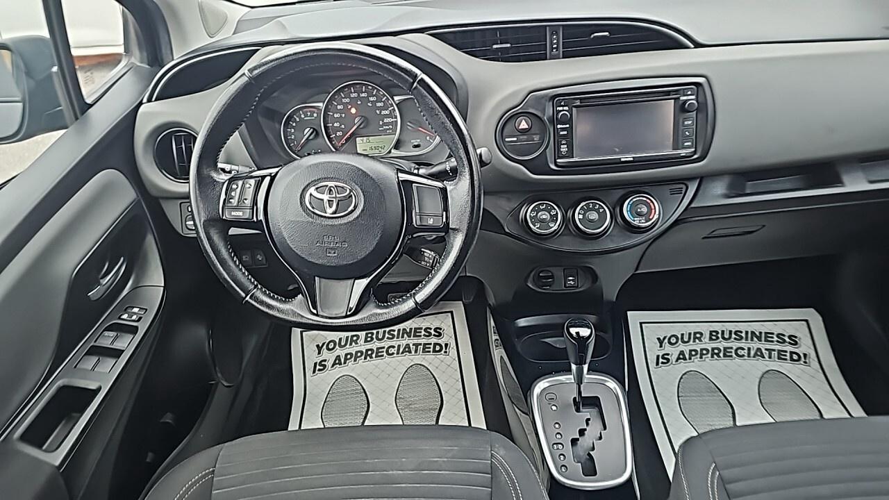 2017 Toyota Yaris 5dr HB SE Auto/Poewr Locks/Power Window/Alloy Whee Photo
