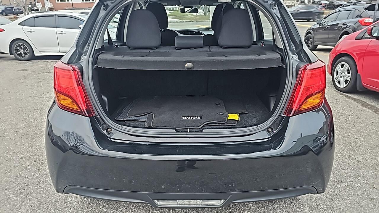 2017 Toyota Yaris 5dr HB SE Auto/Poewr Locks/Power Window/Alloy Whee Photo