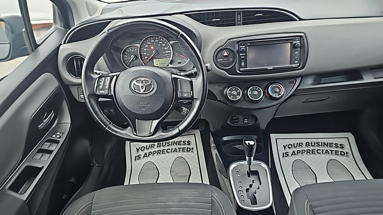 2017 Toyota Yaris 5dr HB SE Auto/Poewr Locks/Power Window/Alloy Whee Photo