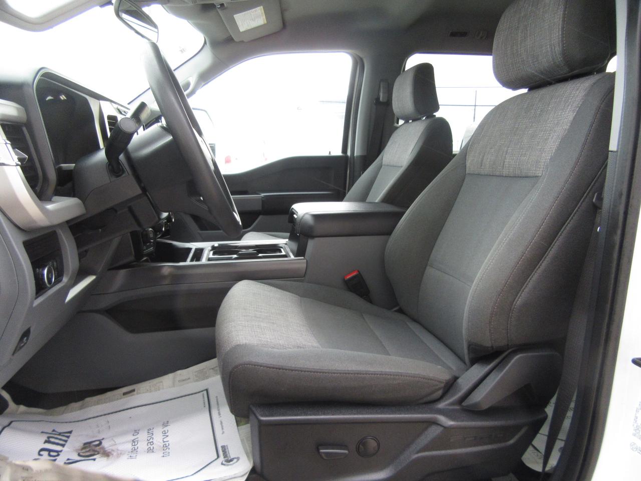 2024 Ford F-350 CREW CAB XLT 4X4 8FT LONG BOX Photo