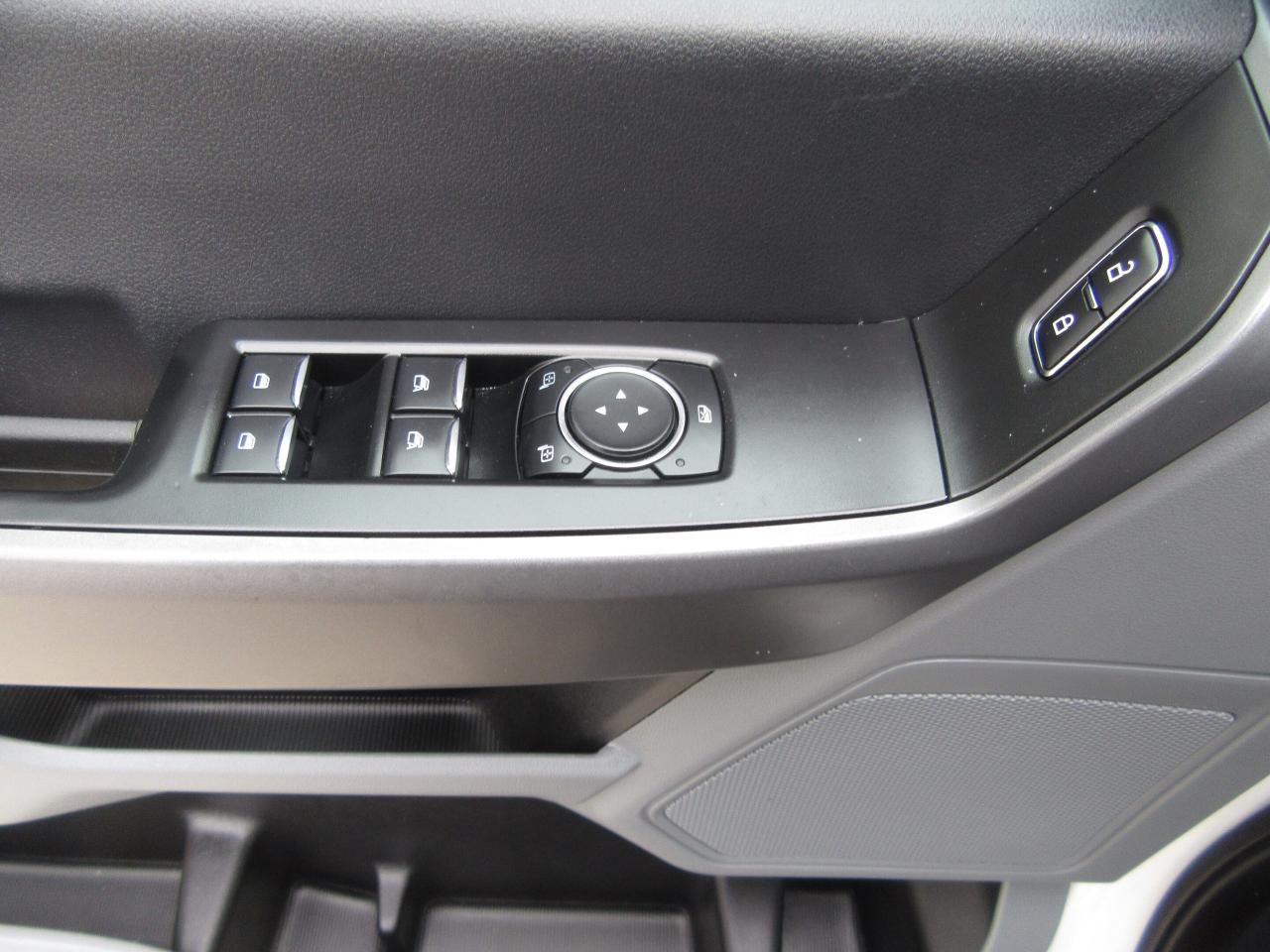 2024 Ford F-350 CREW CAB XLT 4X4 8FT LONG BOX Photo