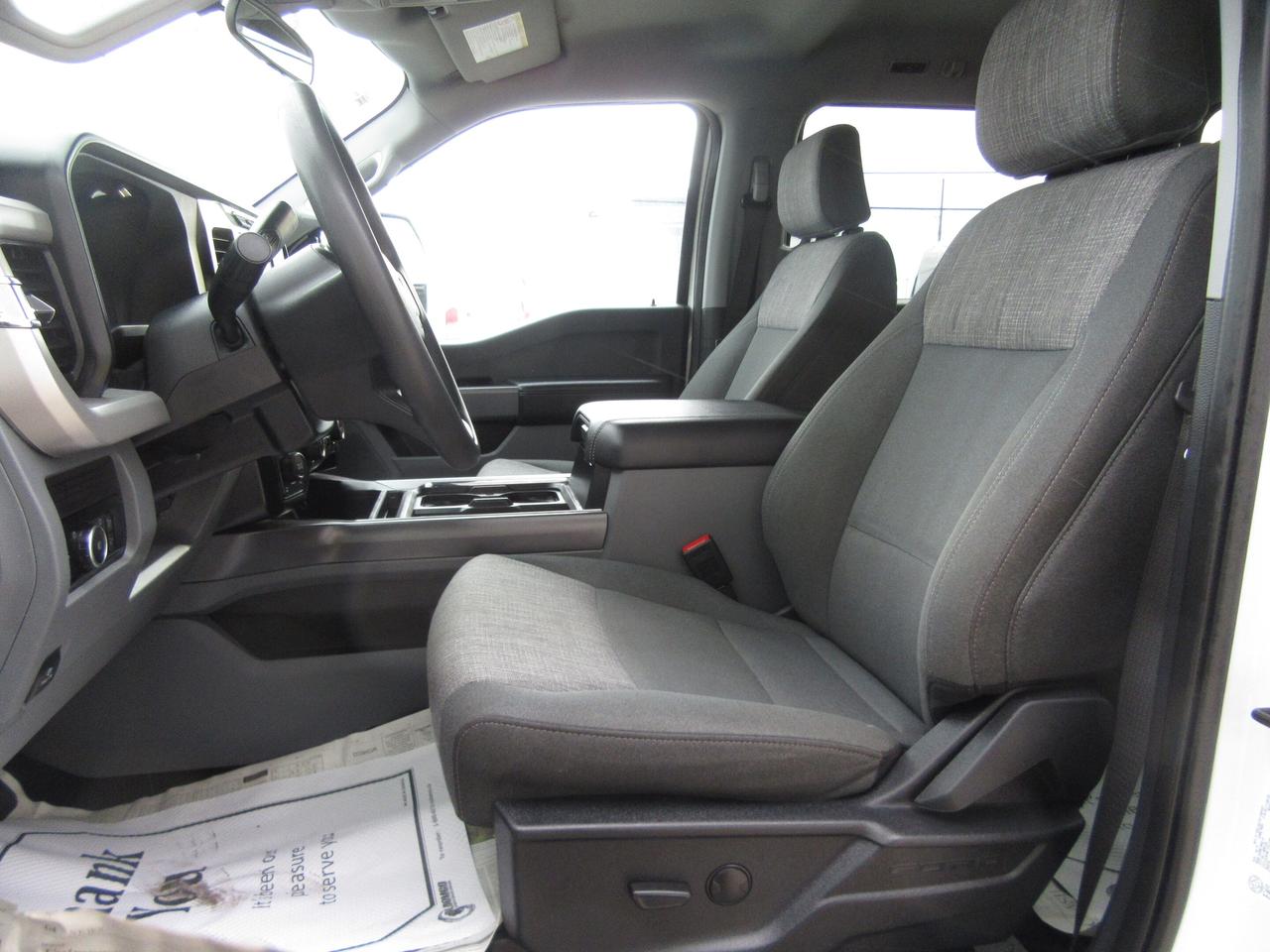 2024 Ford F-350 CREW CAB XLT 4X4 8FT LONG BOX Photo