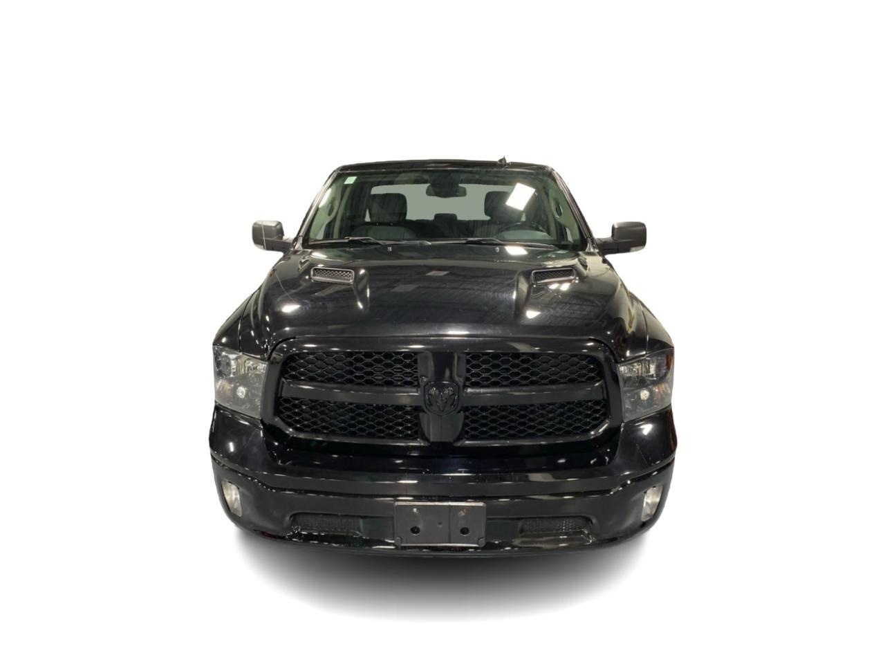 2022 RAM 1500 Classic SLT 3.6L 4x4 Photo