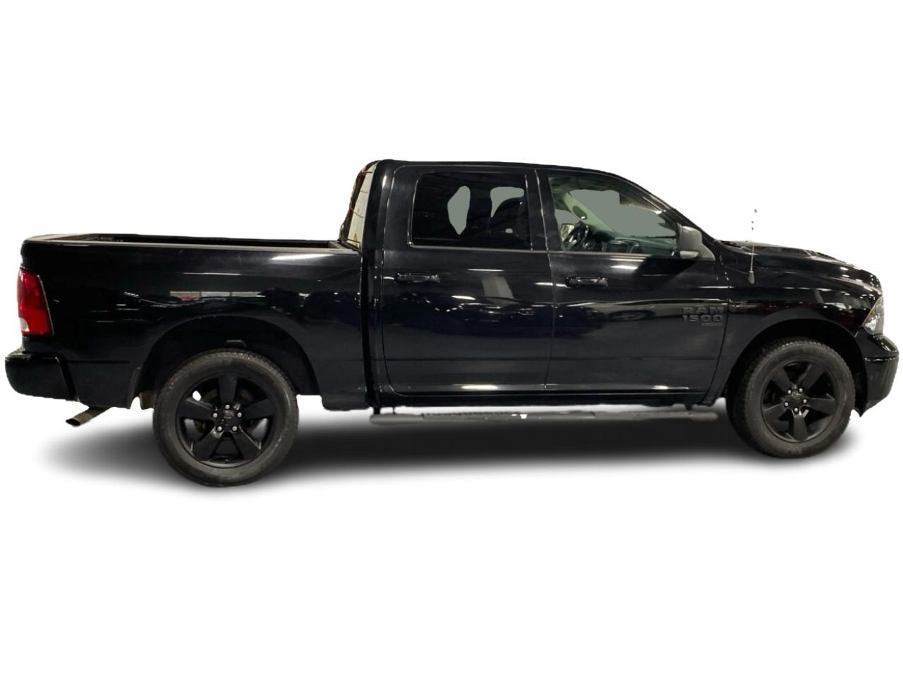 2022 RAM 1500 Classic SLT 3.6L 4x4 Photo
