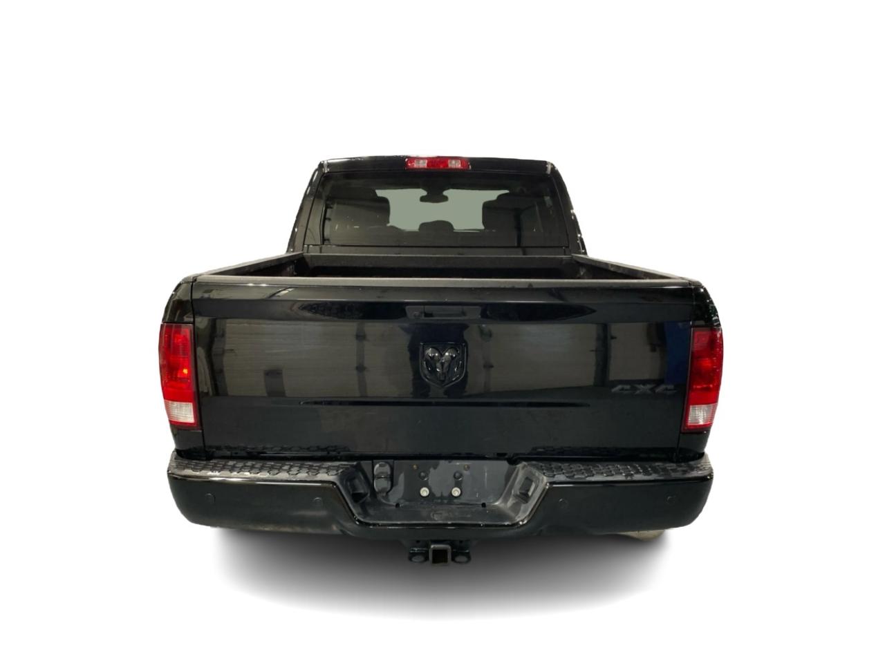 2022 RAM 1500 Classic SLT 3.6L 4x4 Photo