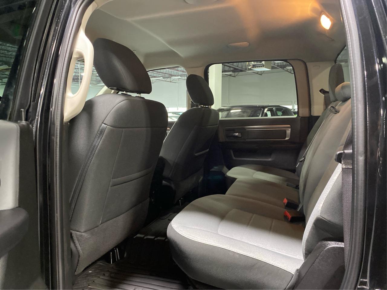 2022 RAM 1500 Classic SLT 3.6L 4x4 Photo