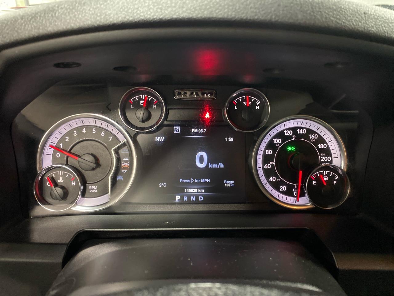 2022 RAM 1500 Classic SLT 3.6L 4x4 Photo