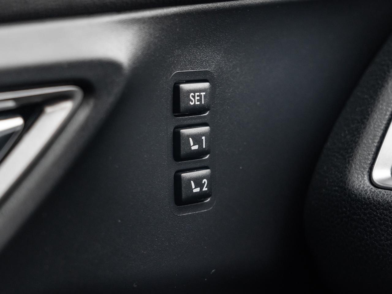 2025 Subaru ASCENT Limited 8-Passenger  ROOF  ONE OWNER  LOW KMS Photo