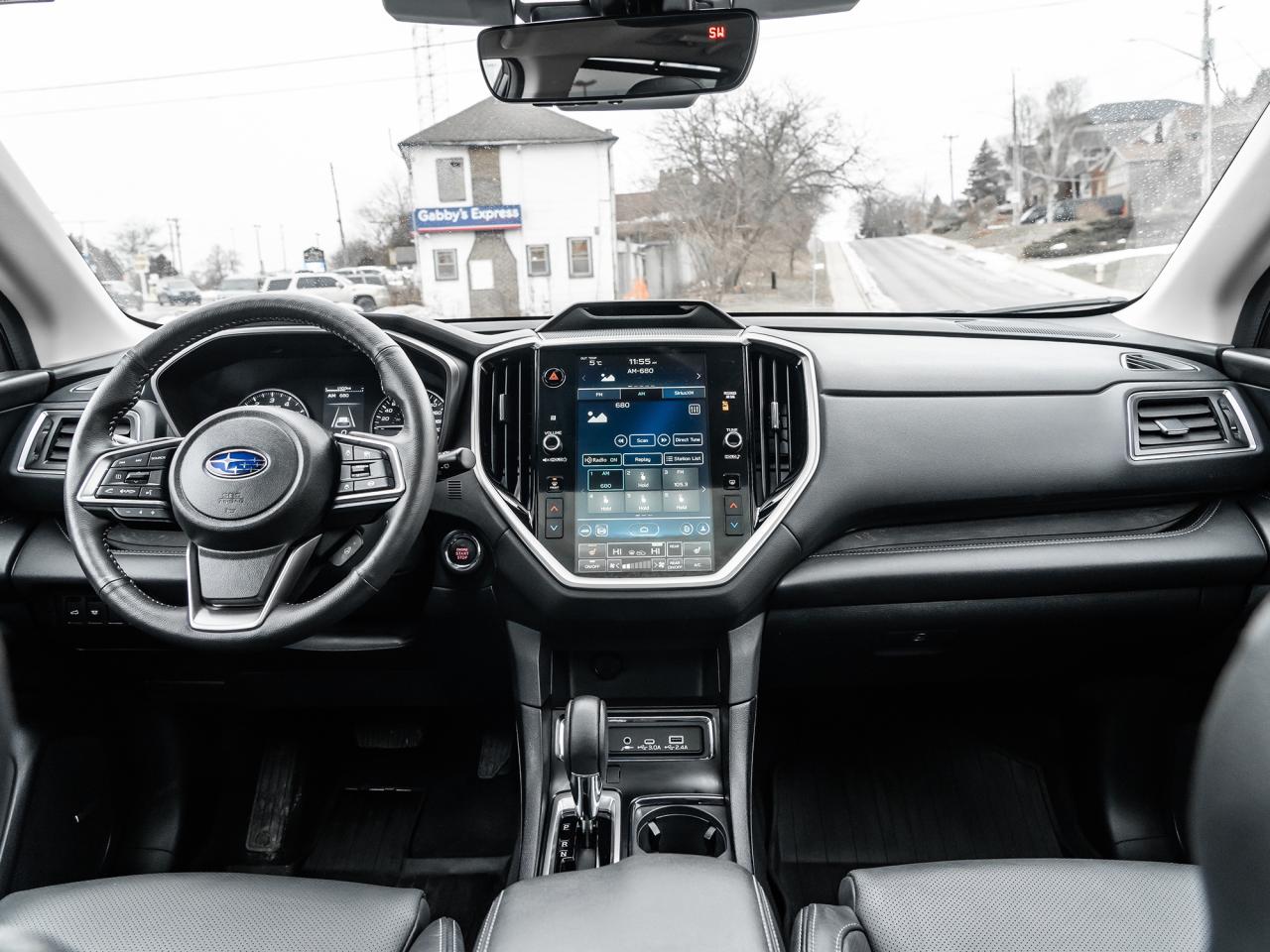 2025 Subaru ASCENT Limited 8-Passenger  ROOF  ONE OWNER  LOW KMS Photo