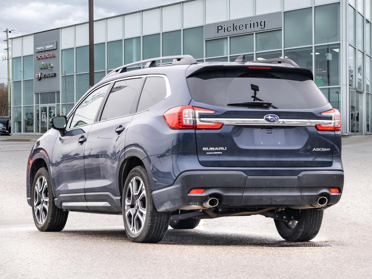 2025 Subaru ASCENT Limited 8-Passenger  ROOF  ONE OWNER  LOW KMS Photo4