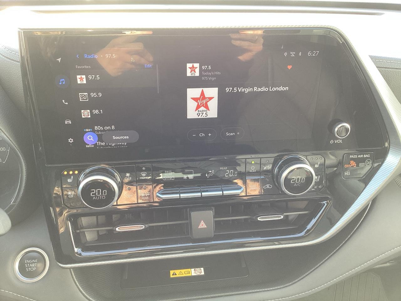 2024 Toyota Highlander LIMITED AWD Photo