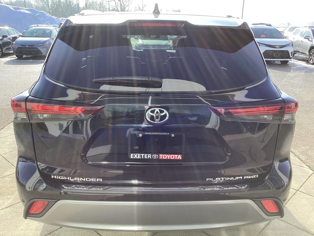 2024 Toyota Highlander LIMITED AWD Photo