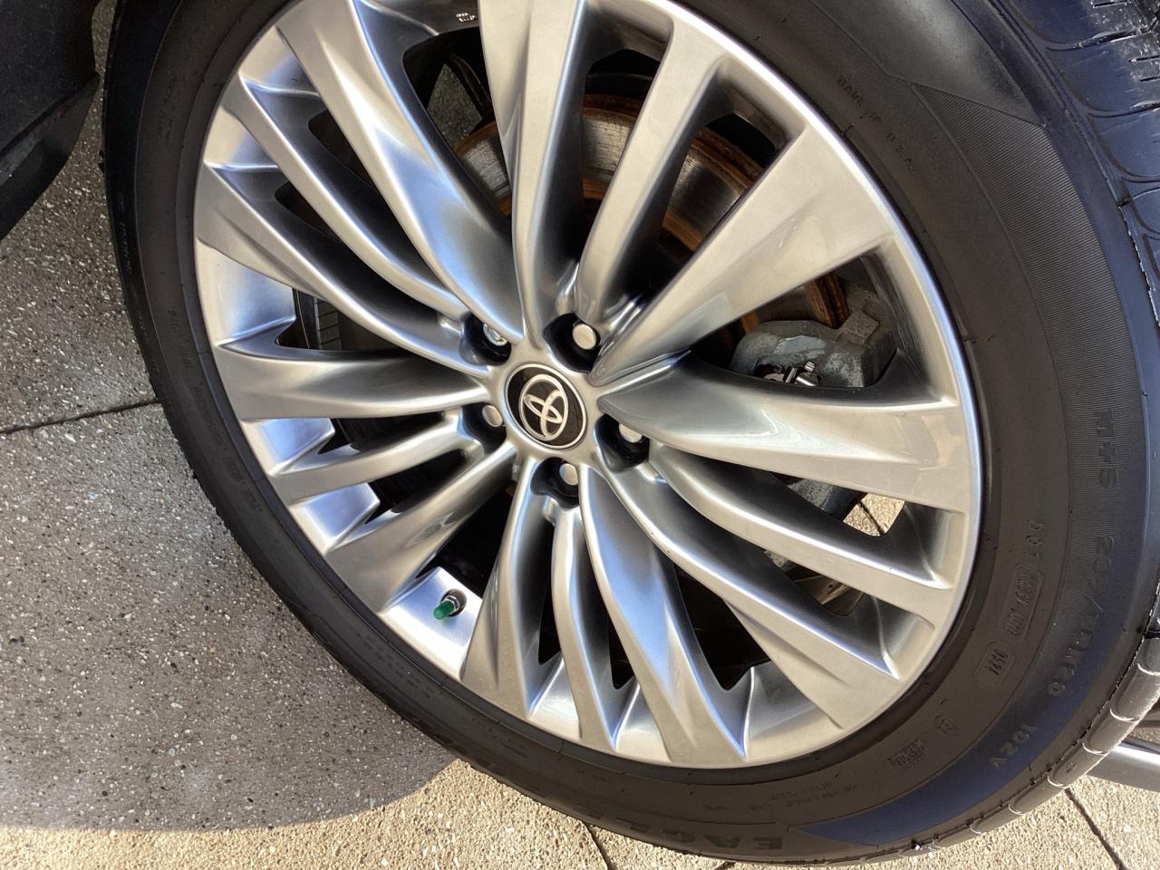 2024 Toyota Highlander LIMITED AWD Photo