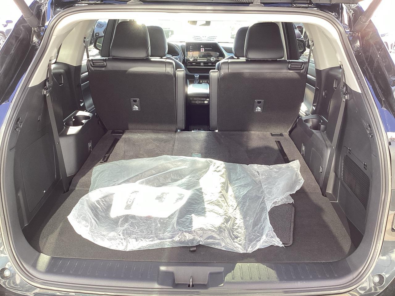 2024 Toyota Highlander PLATINUM AWD Photo