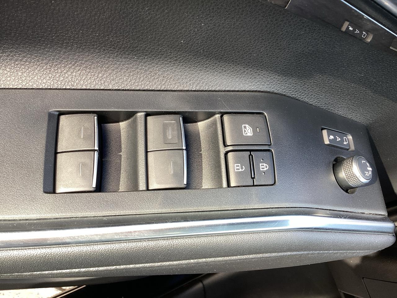 2024 Toyota Highlander PLATINUM AWD Photo