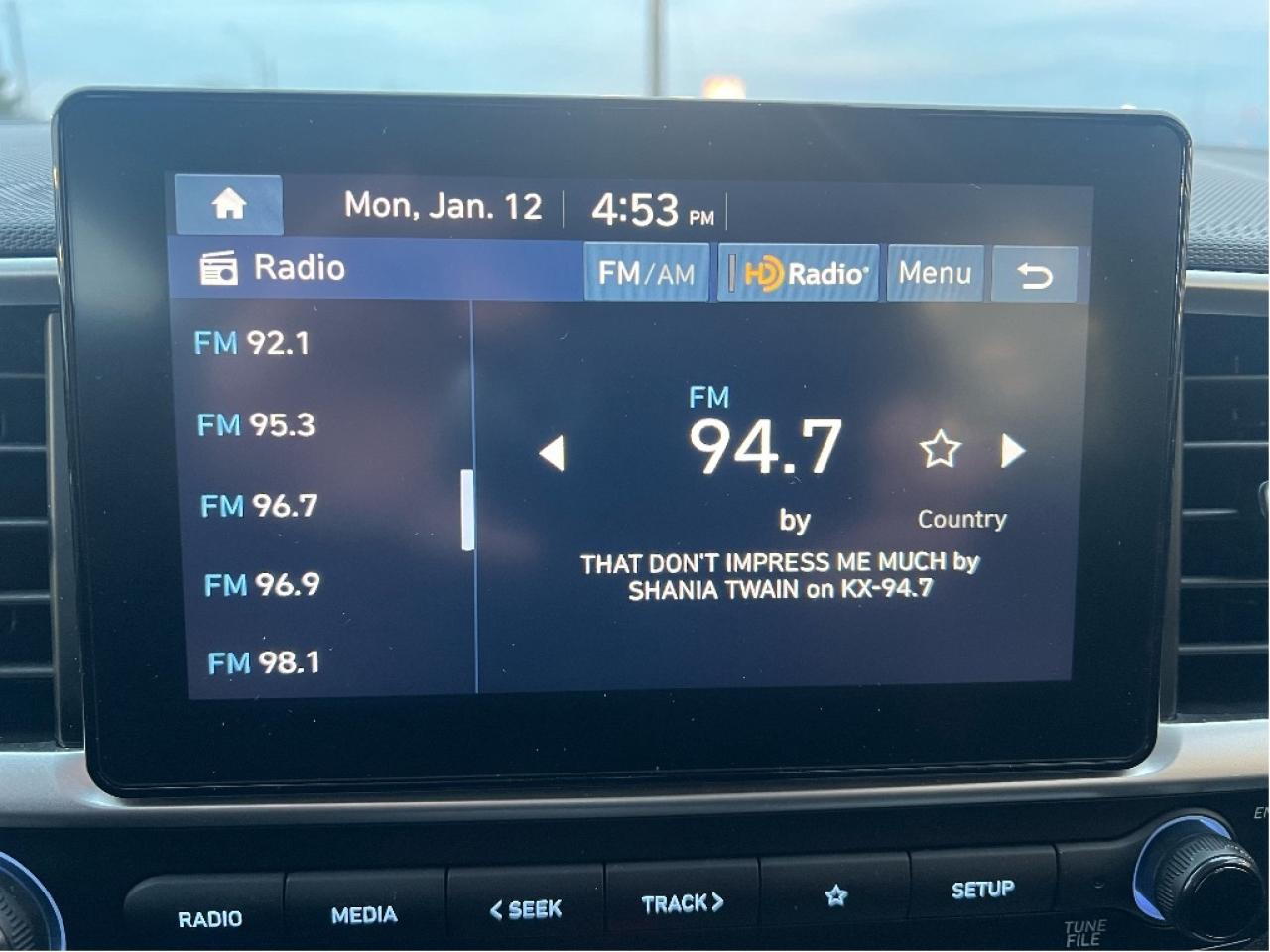 2024 Hyundai Venue Preferred IVT *HEATED SEATS *CLEAN CARFAX *LOW KMS Photo