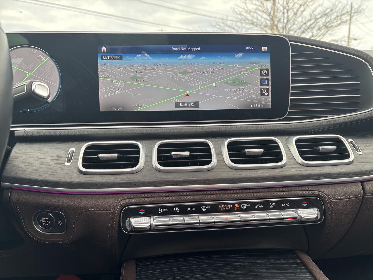 2023 Mercedes-Benz GLE GLE 450 3.0L AWD   AMG PKG   Panoroof   Leather Photo3