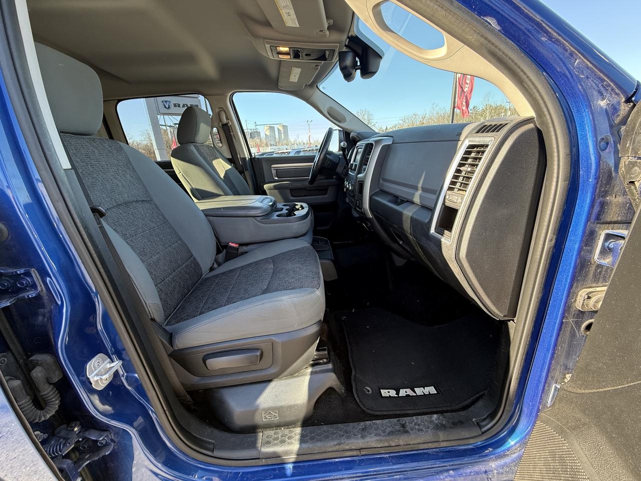 2015 RAM 2500 4WD Crew Cab 149  SLT - As Is Photo