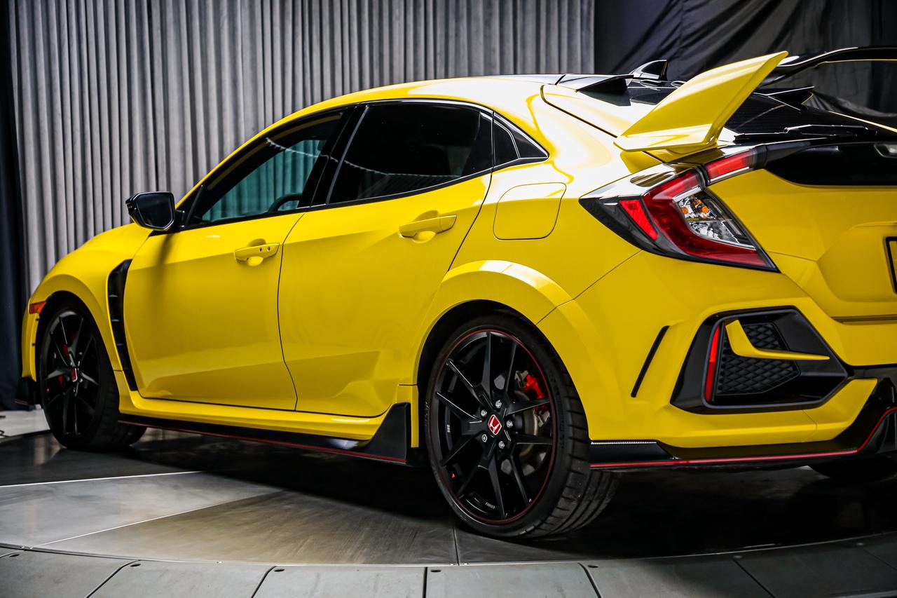 2021 Honda Civic Type R LIMITED EDITION 1 OF 1020 306HP MANUAL LOADED Photo