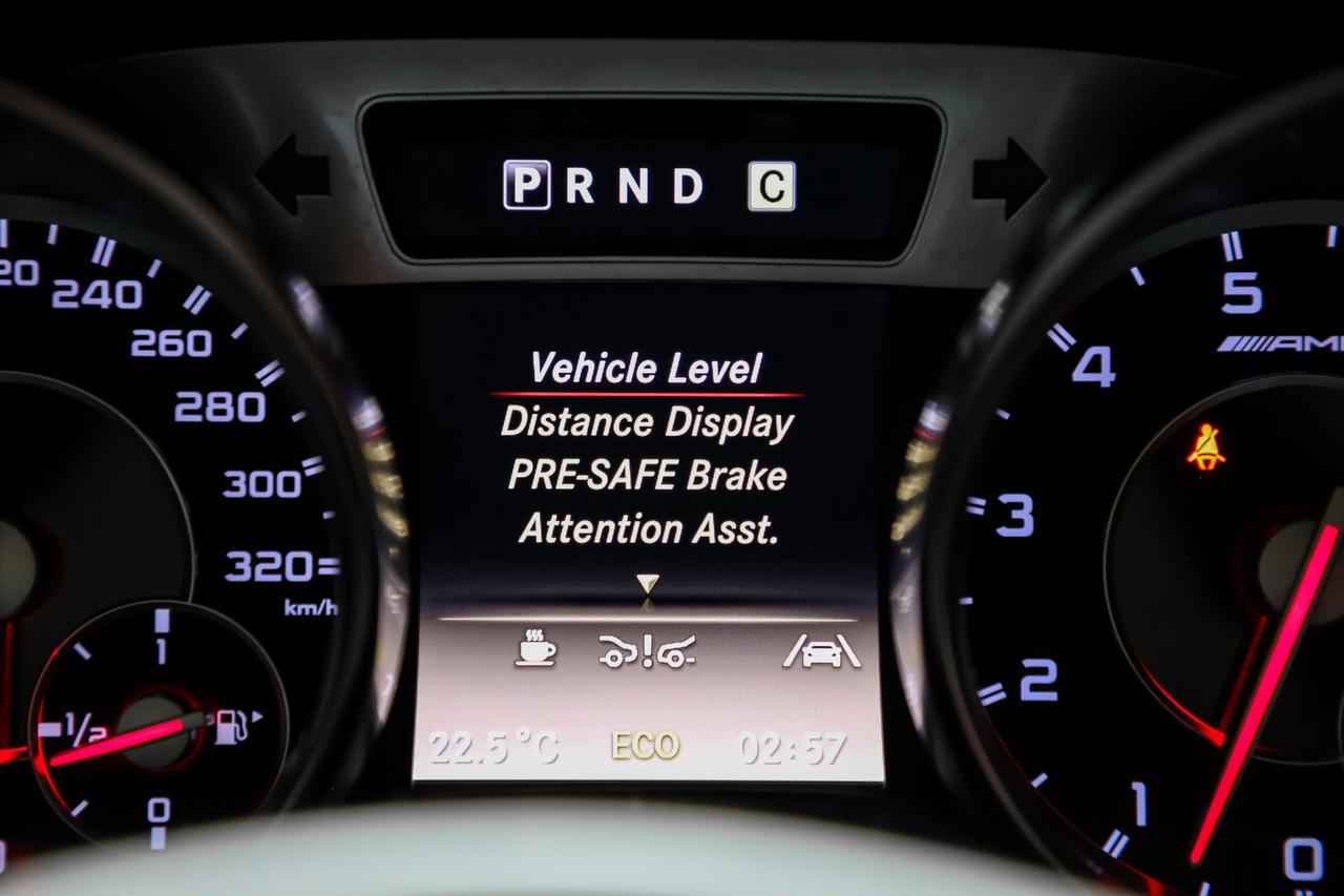 2013 Mercedes-Benz SL-Class SL 63 AMG ROADSTER V8 429HP NOACCDNT REDINT DSTRNC Photo