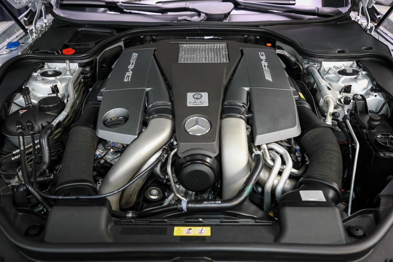 2013 Mercedes-Benz SL-Class SL 63 AMG ROADSTER V8 429HP NOACCDNT REDINT DSTRNC Photo