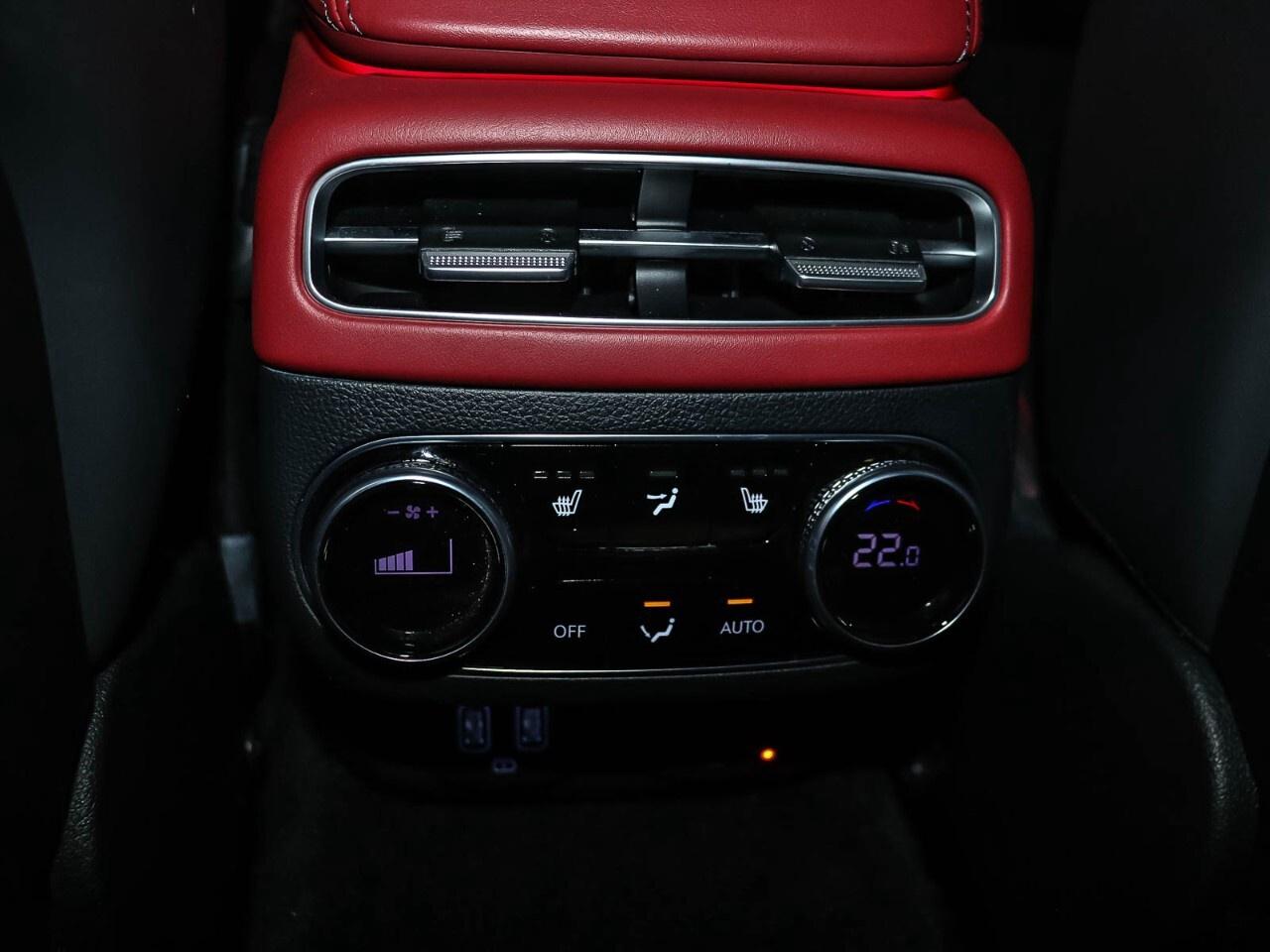 2023 Genesis GV70 2.5T Prestige AWD Photo