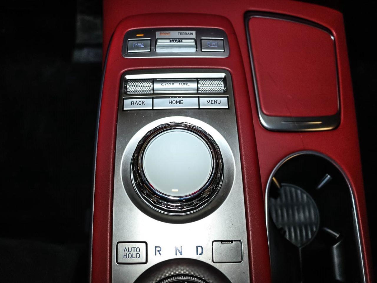 2023 Genesis GV70 2.5T Prestige AWD Photo