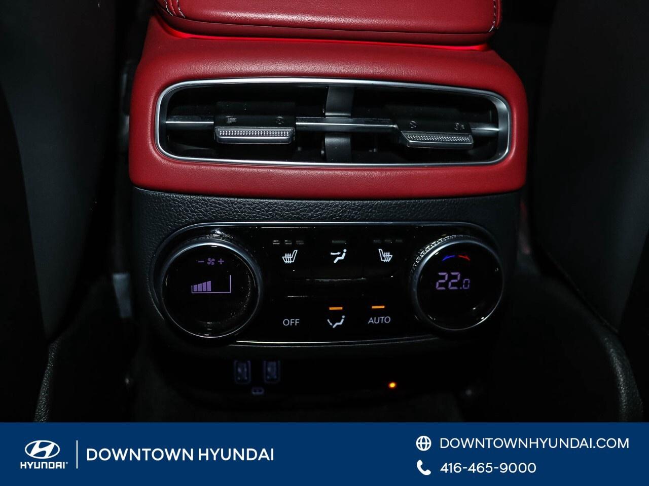 2023 Genesis GV70 2.5T Prestige AWD Photo