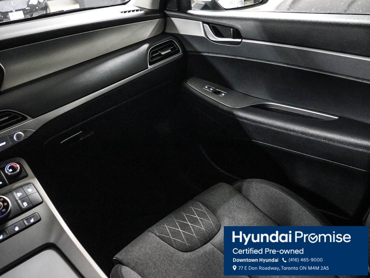 2022 Hyundai PALISADE Essential 8-Passenger AWD Photo