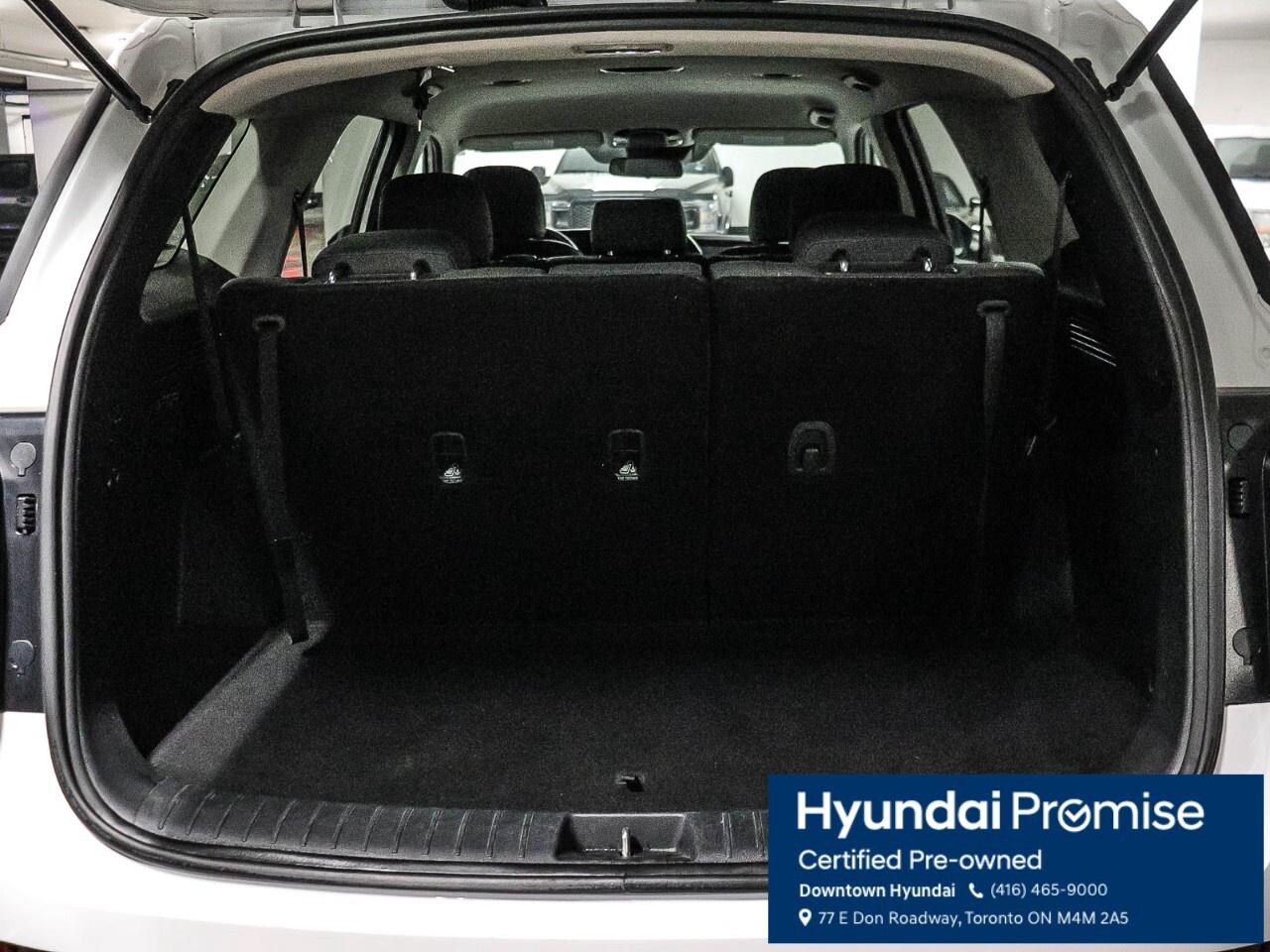 2022 Hyundai PALISADE Essential 8-Passenger AWD Photo