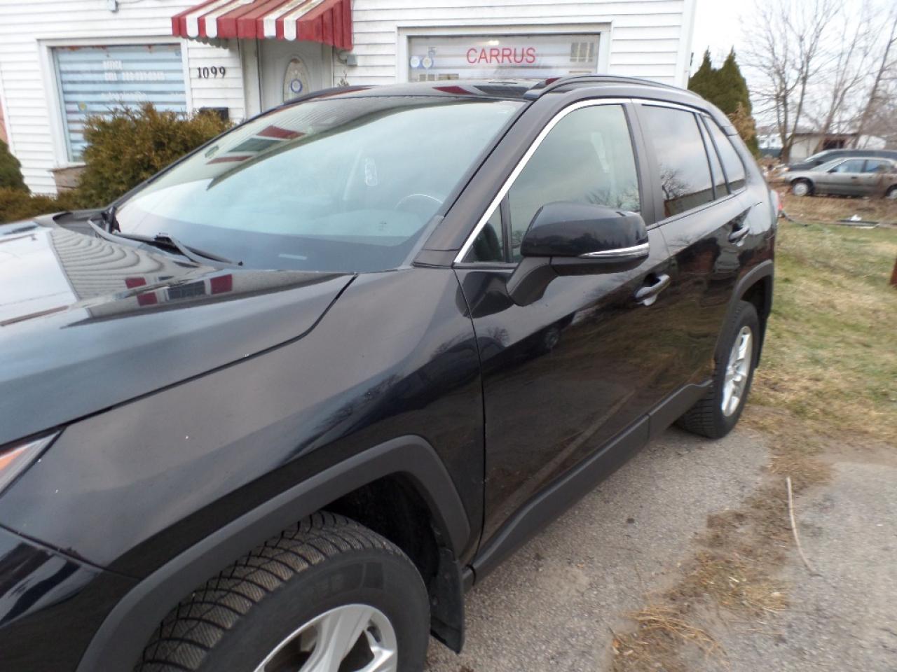 2019 Toyota RAV4 AWD LE Photo