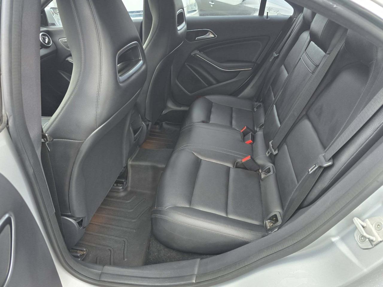 2014 Mercedes-Benz CLA-Class 4dr Sdn CLA 250 4MATIC Photo