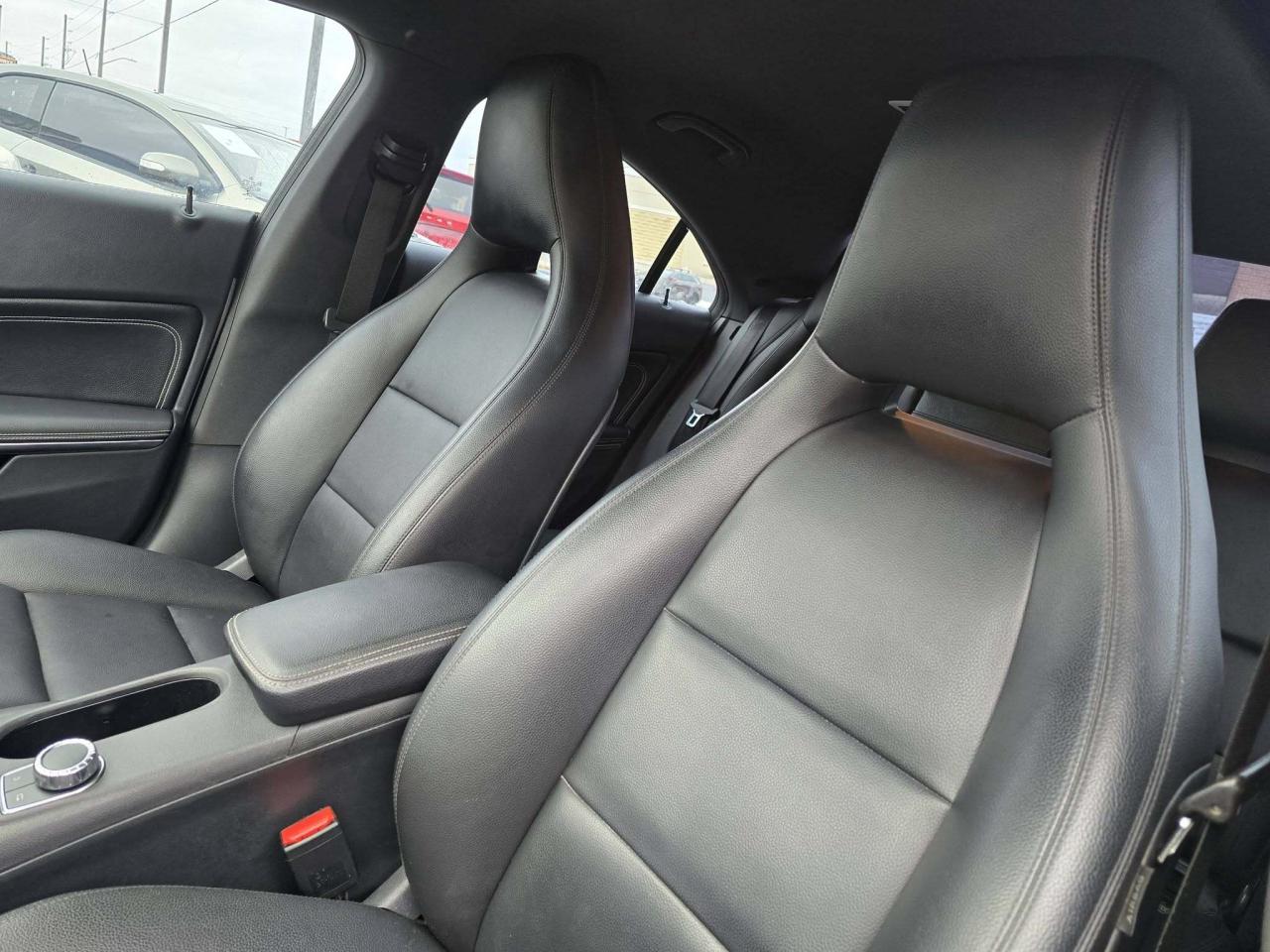 2014 Mercedes-Benz CLA-Class 4dr Sdn CLA 250 4MATIC Photo